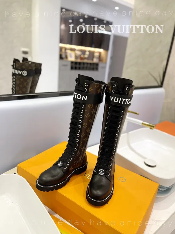 Louis Vuitton Shoe 